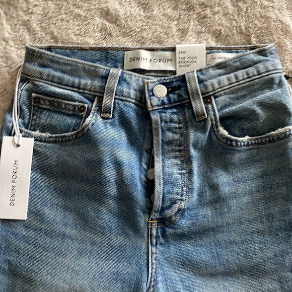 NWT Aritzia Denim Forum The Yoko Bermuda Short - Picture 2 of 12